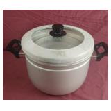 Aluminum steamer pot