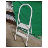 2 step metal ladder