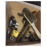 Holesaws and wire wheel brushes
