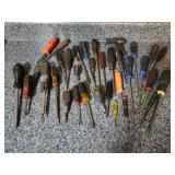 Large lot of assorted screwdrivers