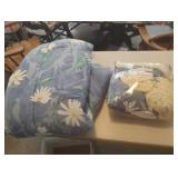 Twin comforter set