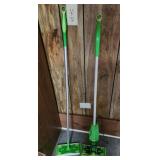 Swiffer broom vac