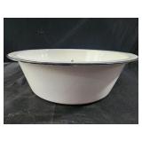White enamel pan 10x3
