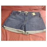 Levis shorts women's size 18/W34