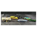 6 HOT WHEELS collectible cars