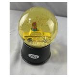 Taxi Snowglobe 2021 - Plays Carol