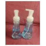 Method foaming hand wash. 2-300 ml bottles.