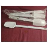 Rubbermaid 6 1/2' spatula. 6 total