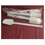 Rubbermaid 6 1/2' spatula. 6 total