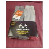 Realtree wool blend crew socks. 4 pairs size