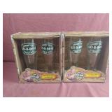 Larry The Git-R-Done Cable Guy 16 oz. Pilsner