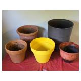 5 Terracotta & Plastic Pots