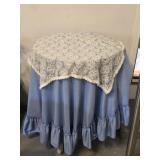 Round End Table w/ Cover 21"W