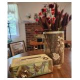 Metal mesh roses tissue box and can with faux