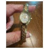 Vintage Elgin Gold Tone Womenï¿½s Watch