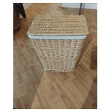 Clothes hamper