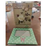 Love floral box and a W photo frame
