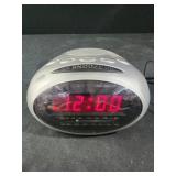 Durabrand alarm clock radio