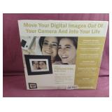 Pandigital photo frame 6.0"