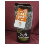 Realtree dry knit thermal socks. 2 pairs. Size