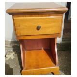 Small night stand 15.5 x 16.5 x 14