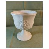 Vintage - 6ï¿½" Indiana Milk Glass Pedestal