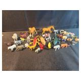 Ryans world figurine, Assorted plastic animals