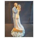 8" wedding cake topper kissing couple