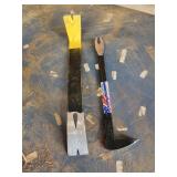 Nail puller pry bar