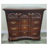 Vintage Thomasville 4 drawer dresser. 35 3/4 x 33
