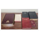 Assorted bibles, some are vintage