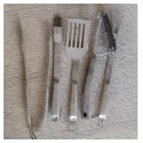 Grilli utensils