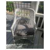 White Wicker Chair w/cushion