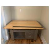 Commerical Drafing Table