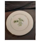 Vintage Noritake 231 dinner plate 10.5"