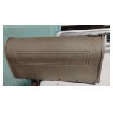 Metal mailbox