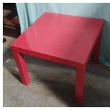 Red table. 21.5 x 19 x 21.5