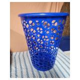 16x22 tall blue plastic laundry basket