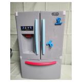 15x22 LITTLE TIKES kids fridge
