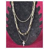 Muiltistrand Cross Necklace