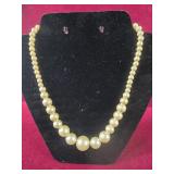 Vintage Faux Pearl necklace