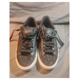 Puma size 5.5 tennis shoes