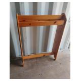 Wood quilt rack. 29 1/2 x 40 x 9 1/2
