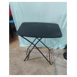 Collapsible plastic table