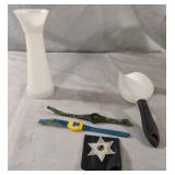 Vintage Tupperware Jifi Sift Hourglass Plastic