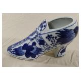 Vintage Chinese blue and white porcelain