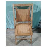 Foldable wood chair 16 x 32 x 18