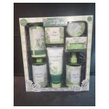 New bath gift set stress relief
