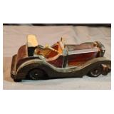 Handmade wooden collectible vintage model car. 5