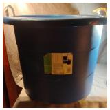 20 gal plastic tub with handles